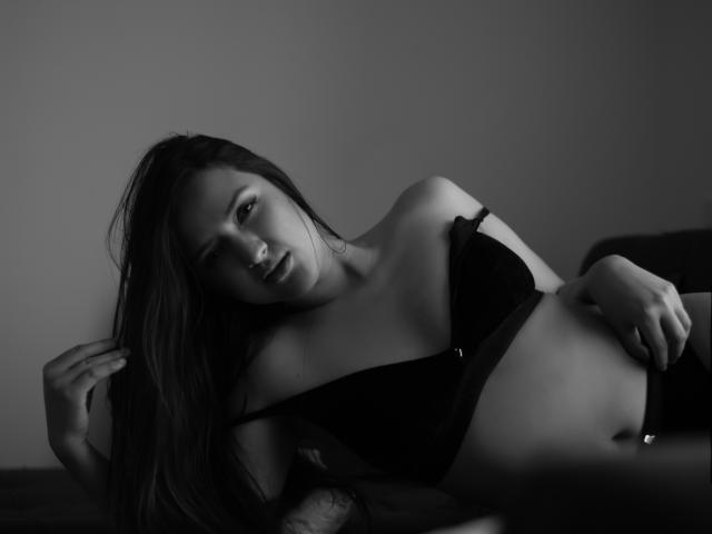 MariahVictoria - Live sex cam - 23582061