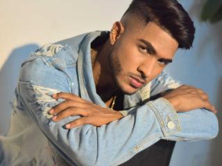 ZackBrown - Live Sex Cam - 23585237