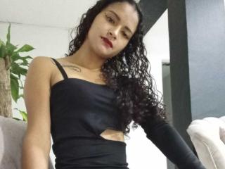 EmmaWod - Live sex cam - 23597185