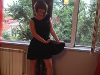 Miracole - Show live excitant avec cette MILF (Mother I'd Like to Fuck) avec un corps harmonieux sur la plateforme XLove.com 