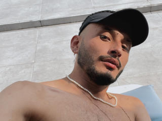 AdamRomeh - Live sex cam - 23606513