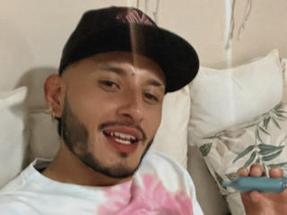 AdamRomeh - Live sex cam - 23606533