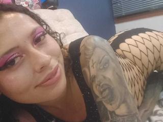 MichelleCisse - Live sex cam - 23607649