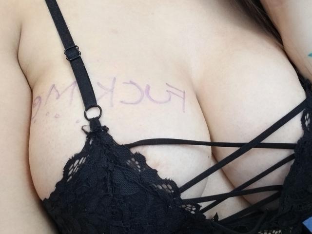 AnnyCraffort - Live porn &amp; sex cam - 23607921