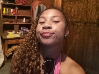 Edrwina69 - Live sex cam - 23616989