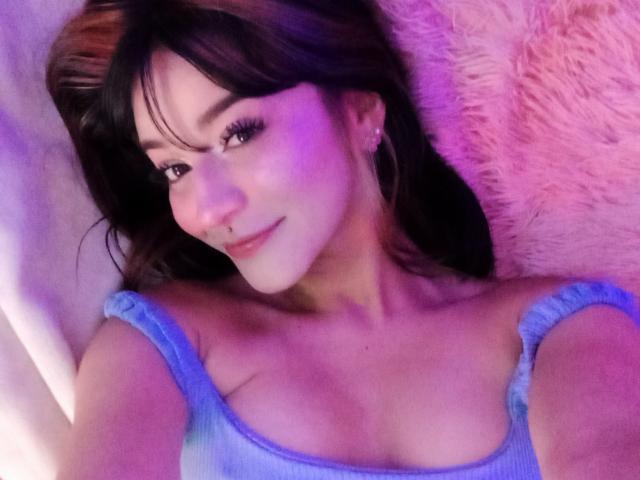 LindaWatsong - Live porn &amp; sex cam - 23618985