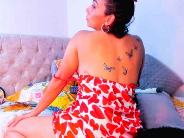 AmberDemons - Live sex cam - 23620177