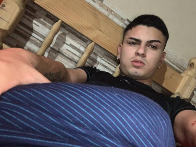 SarethOky - Live Sex Cam - 23620805