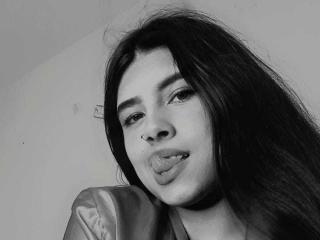 AndreinaBra - Live porn & sex cam - 23634501