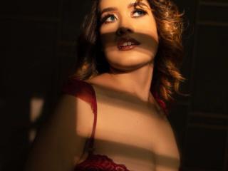 AkiraZanoli - Live Sex Cam - 23641445