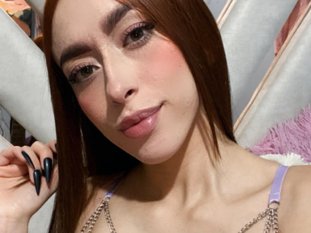 BelleWhatson - Live Sex Cam - 23643197