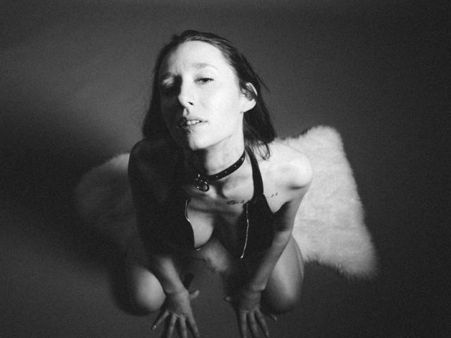 LyllaX69 - Live porn &amp; sex cam - 23643221