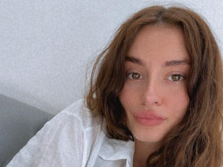 SofiaCurly - Live Sex Cam - 23643377