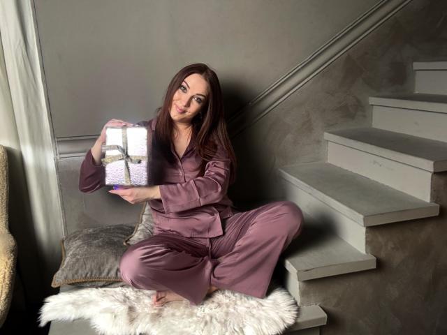 KaleyReed - Live sexe cam - 23644997