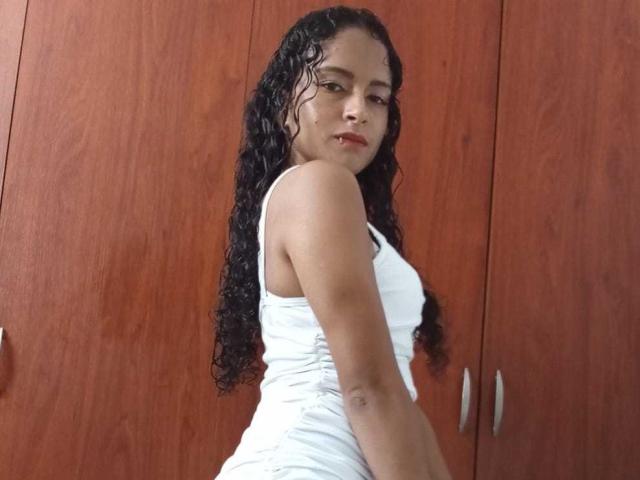 EmmaWod - Live porn &amp; sex cam - 23646357