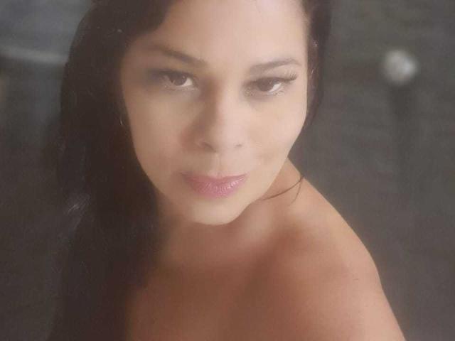 ShainaWells - Live porn &amp; sex cam - 23647637