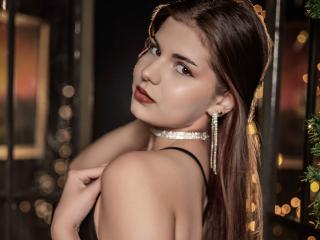 AdeliaLove - Live sex cam - 23647645