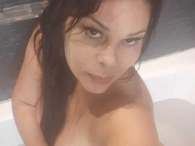 ShainaWells - Live porn &amp; sex cam - 23647649