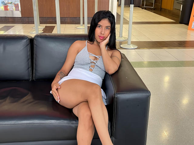 Chanelly - Live Sex Cam - 23648333