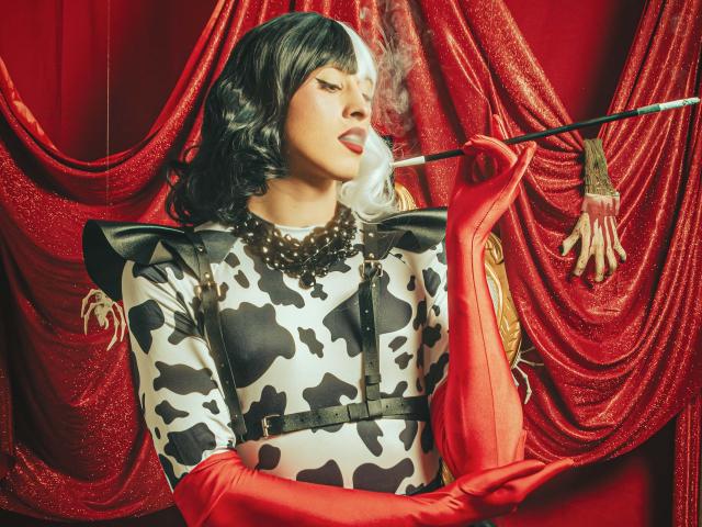 JulianaSaenz - Live sex cam - 23650873