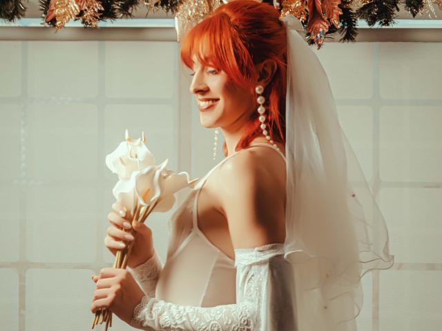 JulianaSaenz - Live sex cam - 23650937