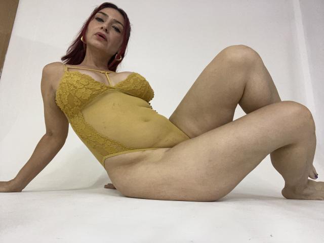 GabyMontenegro - Live sex cam - 23652993