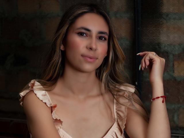 ScarlettKhan - Sexe cam en vivo - 23655045