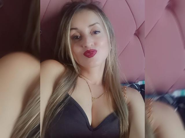 MaiaBrown - Live sex cam - 23658917