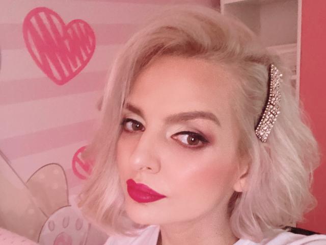 DouceAmelia - Live porn &amp; sex cam - 23662901