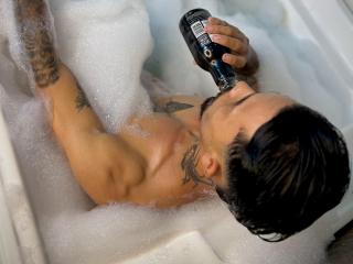 ThomasRileiy - Live porn & sex cam - 23665965