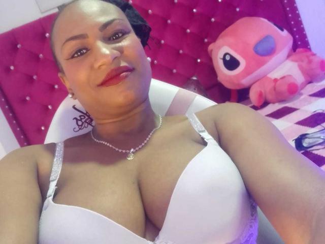 CamilaGilias - Live Sex Cam - 23666745