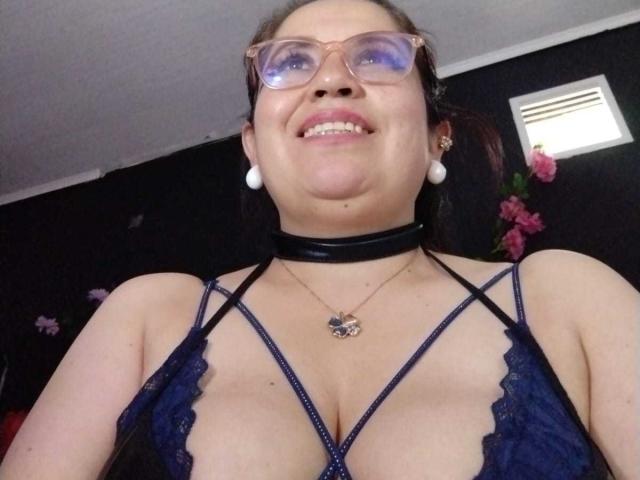 GiannaIsabelle - Sexe cam en vivo - 23667681