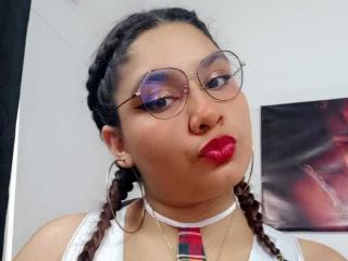 MeganDiamonds - Live Sex Cam - 23668413