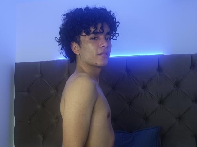 LukeSexyy - Sexe cam en vivo - 23669825