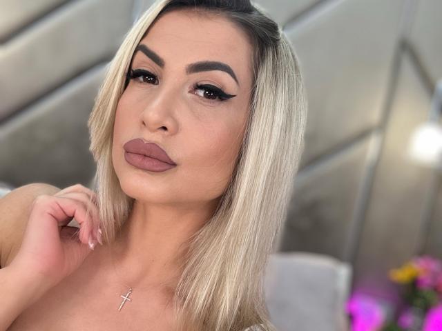 Lellie - Live porn &amp; sex cam - 23672833