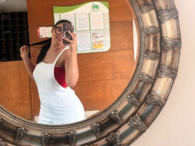 MiiaPalmer - Live Sex Cam - 23675869