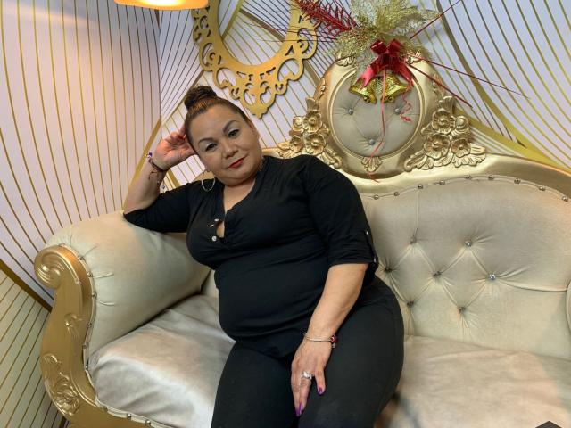 EllenaMilf - Live porn &amp; sex cam - 23676545