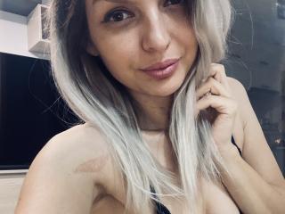 DouceAmelia - Live porno og sexkamera - 23678233