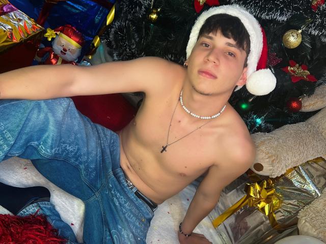 JonathanMoreau - Live sex cam - 23679205
