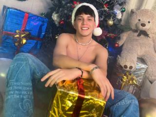 JonathanMoreau - Live porn &amp; sex cam - 23679217