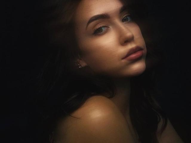 ClioAir - Live sex cam - 23679925
