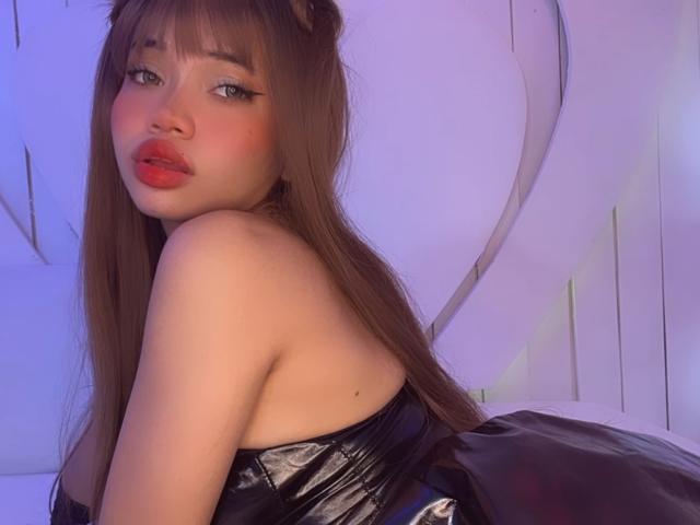 LiliMays - Live porn &amp; sex cam - 23683065