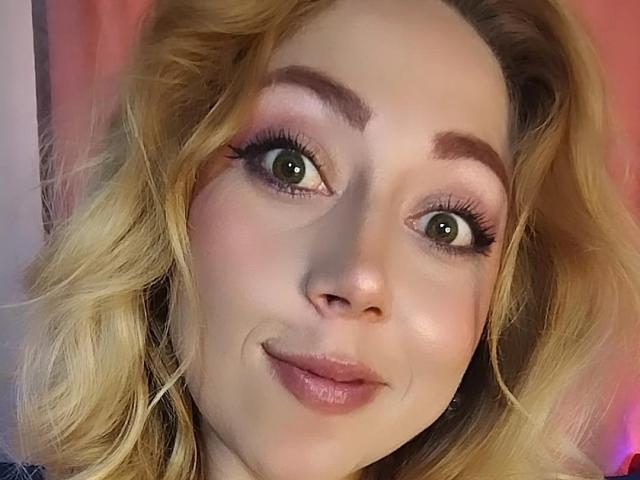 DouceKhrystine - Live porn &amp; sex cam - 23684909