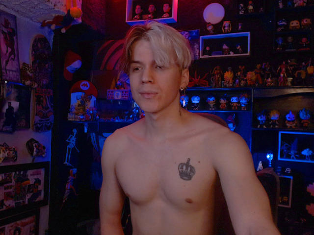 RedTemptation - Live porn &amp; sex cam - 23687581