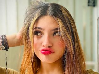 IvyCoxGlad - Live porn &amp; sex cam - 23690369
