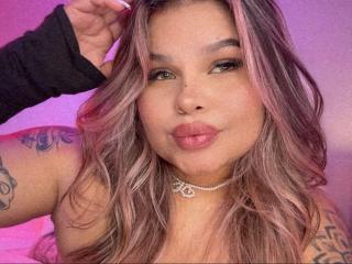 JulianaSoussa - Live sex cam - 23692369