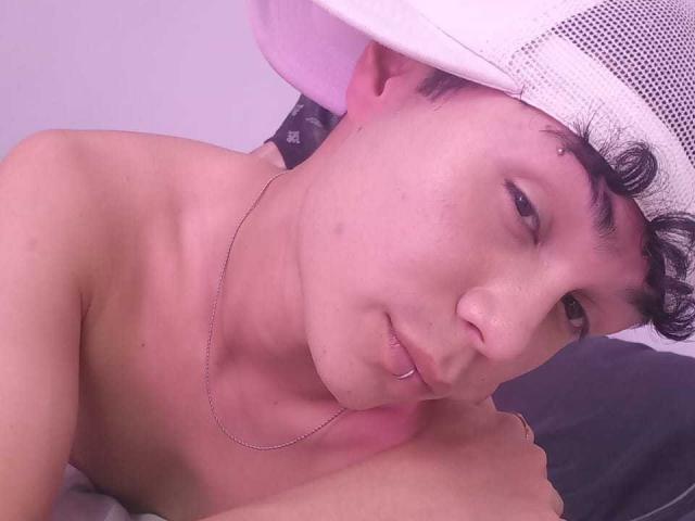 Crushnier - Live porn &amp; sex cam - 23696673