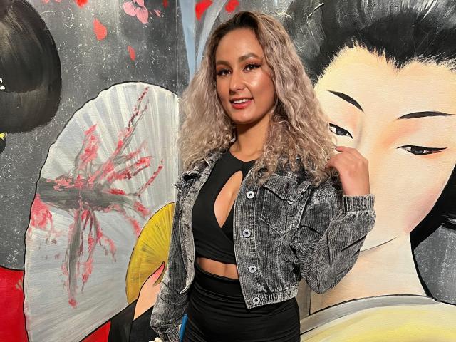 FloraSaenz - Live Sex Cam - 23700249