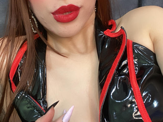 BelleWhatson - Live sex cam - 23700549