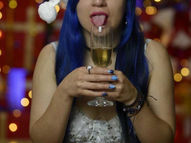 DanielleHoles - Live porn &amp; sex cam - 23702153